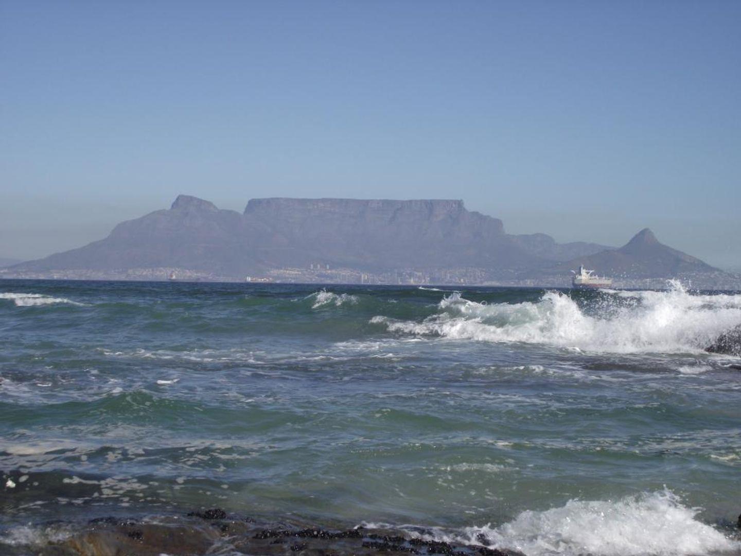 4 Bedroom Property for Sale in Bloubergrant Western Cape